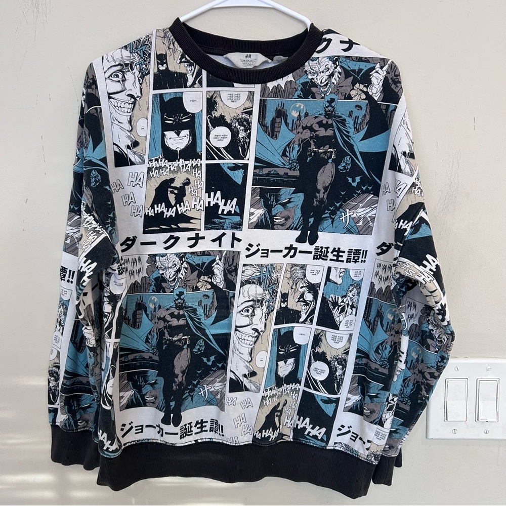 H&M Batman and Joker comic panel long-sleeve sweatshirt. Size S/M